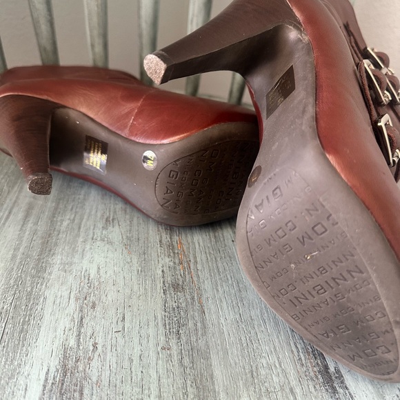 Gianni Bini Women’s Stappy Heel Boots Size 7 - Picture 5 of 6